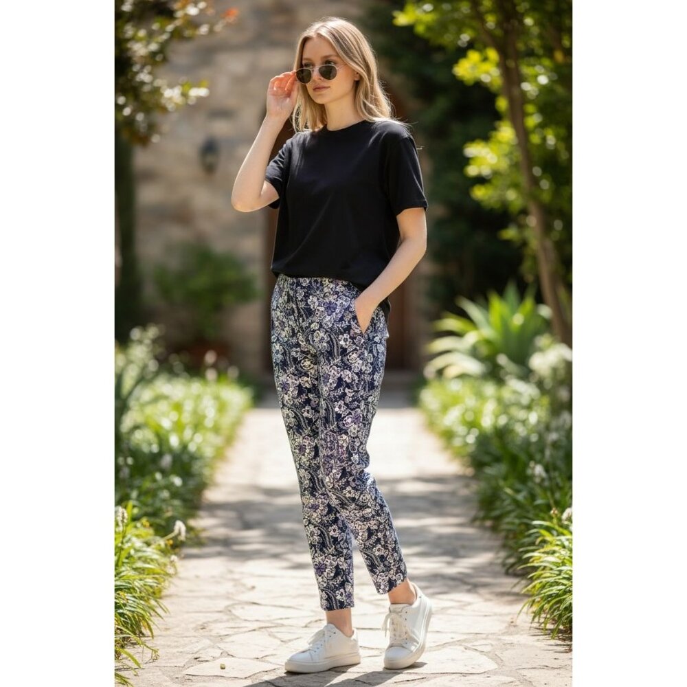NEW Talbots Perfect Crop Pants Womens 10 Blue Pink Floral Cotton Blend Stretch